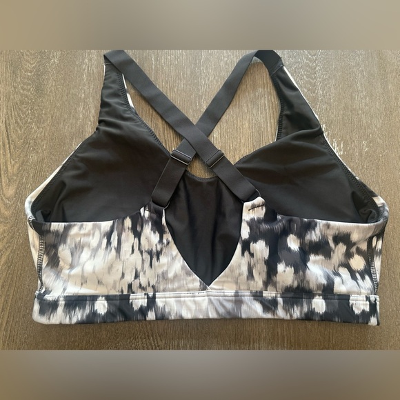 NWOT AERIE GREY AND WHITE 2 PIECE SET SKORT AND SPORTS BRA - Size XL SKU:588 - Picture 9 of 9